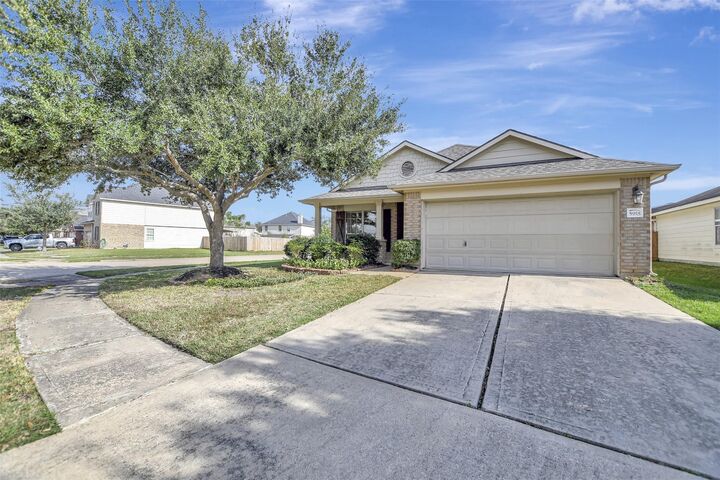Property Photo: 5918 Durango Mist Lane TX 77449