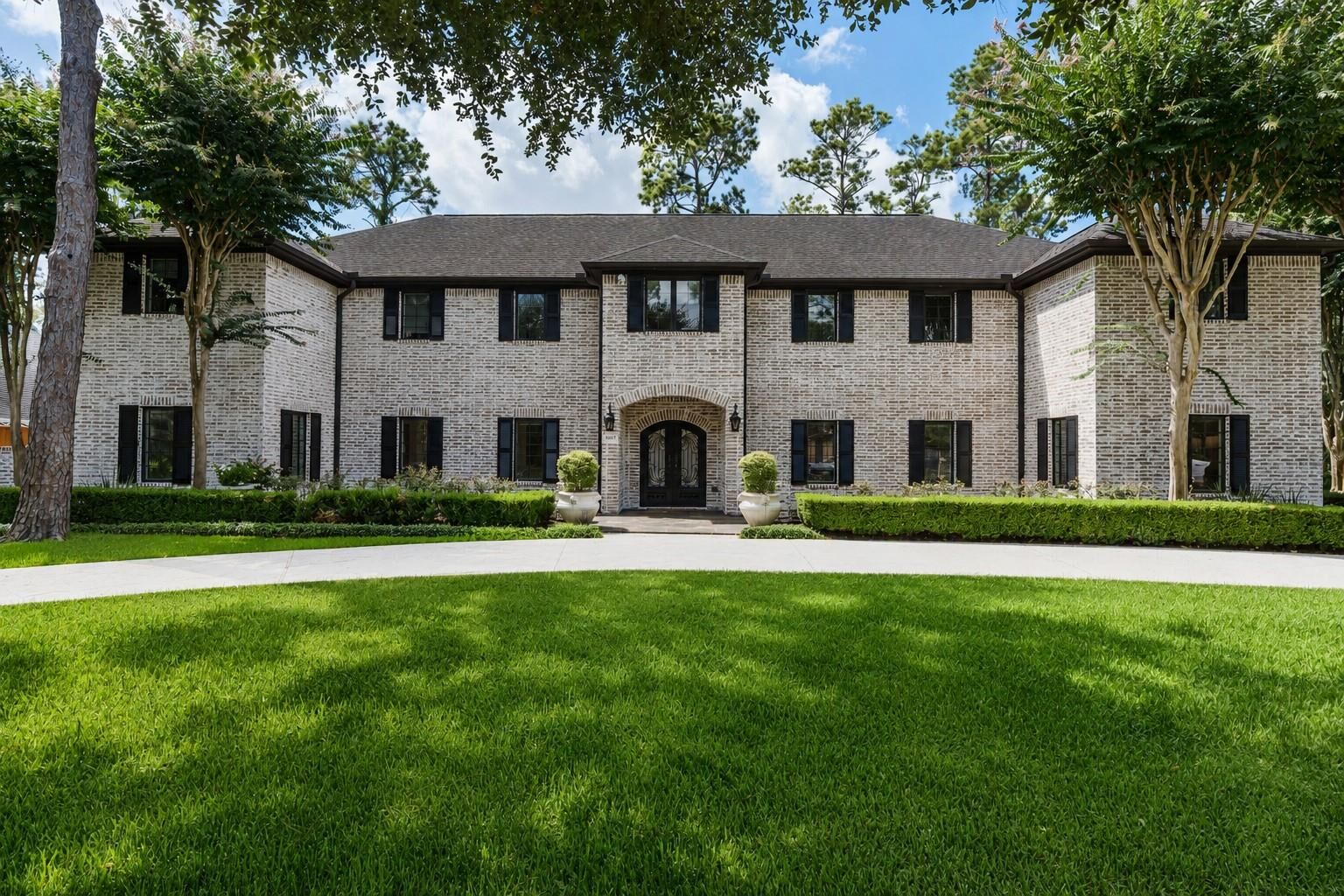 Property Photo:  11407 Holidan Way  TX 77024 