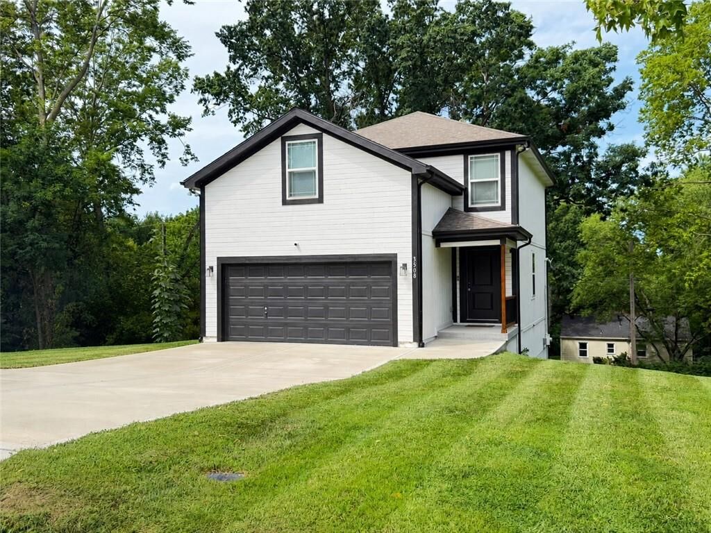 Property Photo: 3508 N College Avenue MO 64117