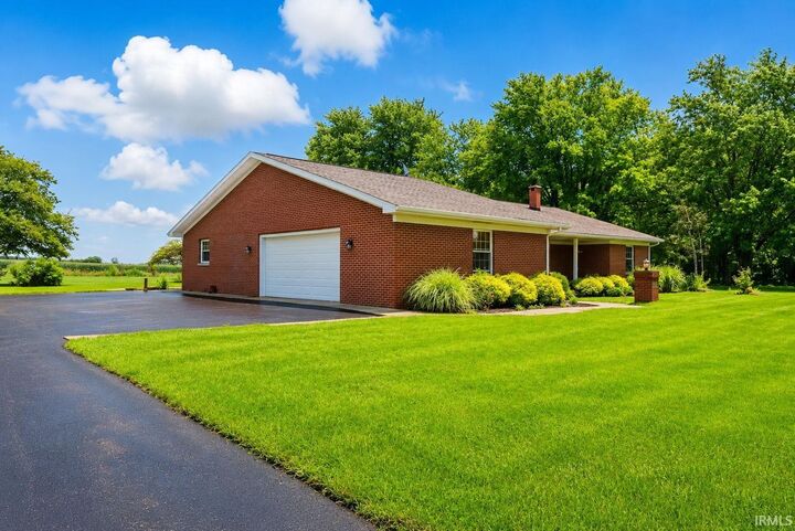 Property Photo: 4554 W 100 S IN 46750-9119