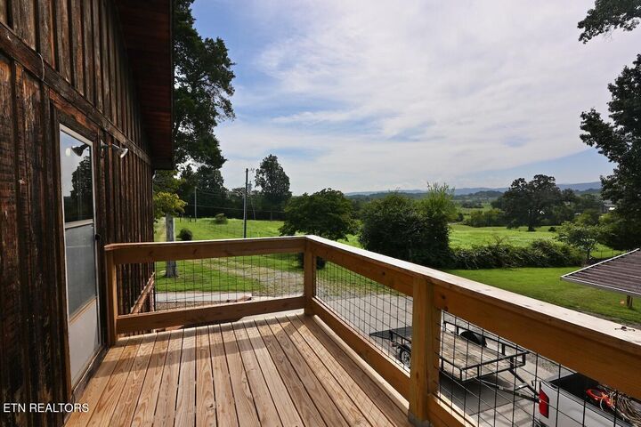 Property Photo:  429 Henry Lane  TN 37742 