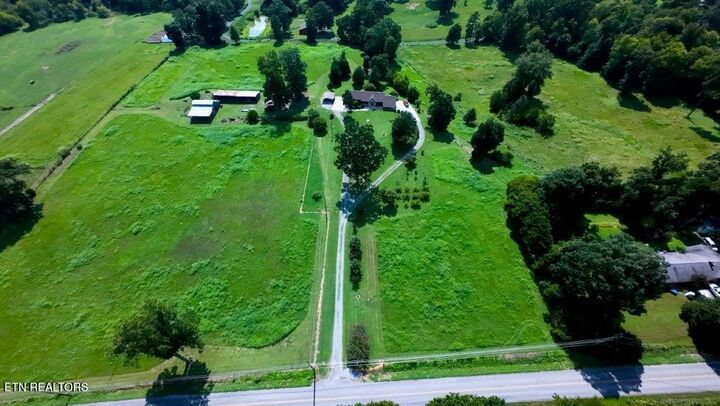 Property Photo:  429 Henry Lane  TN 37742 