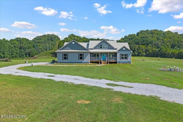 Property Photo:  288 Highway 307  TN 37303 
