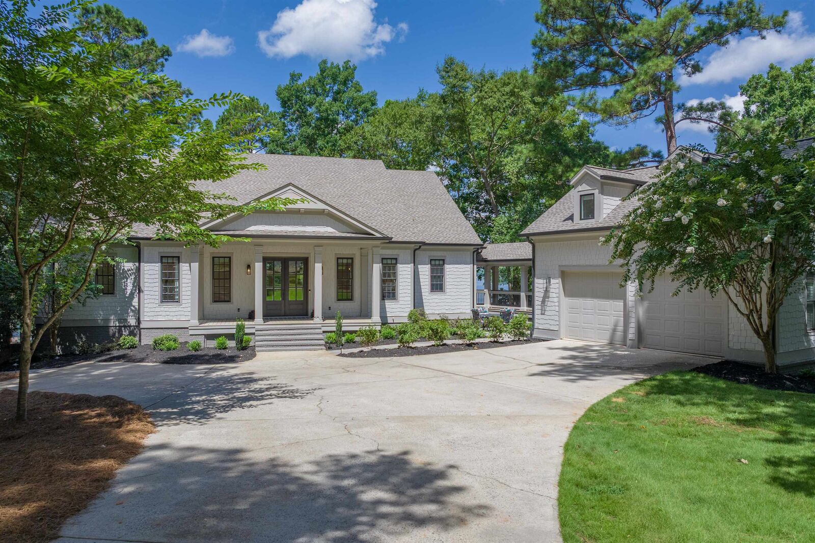 Property Photo:  137 Barrington Hall Drive  GA 30642 