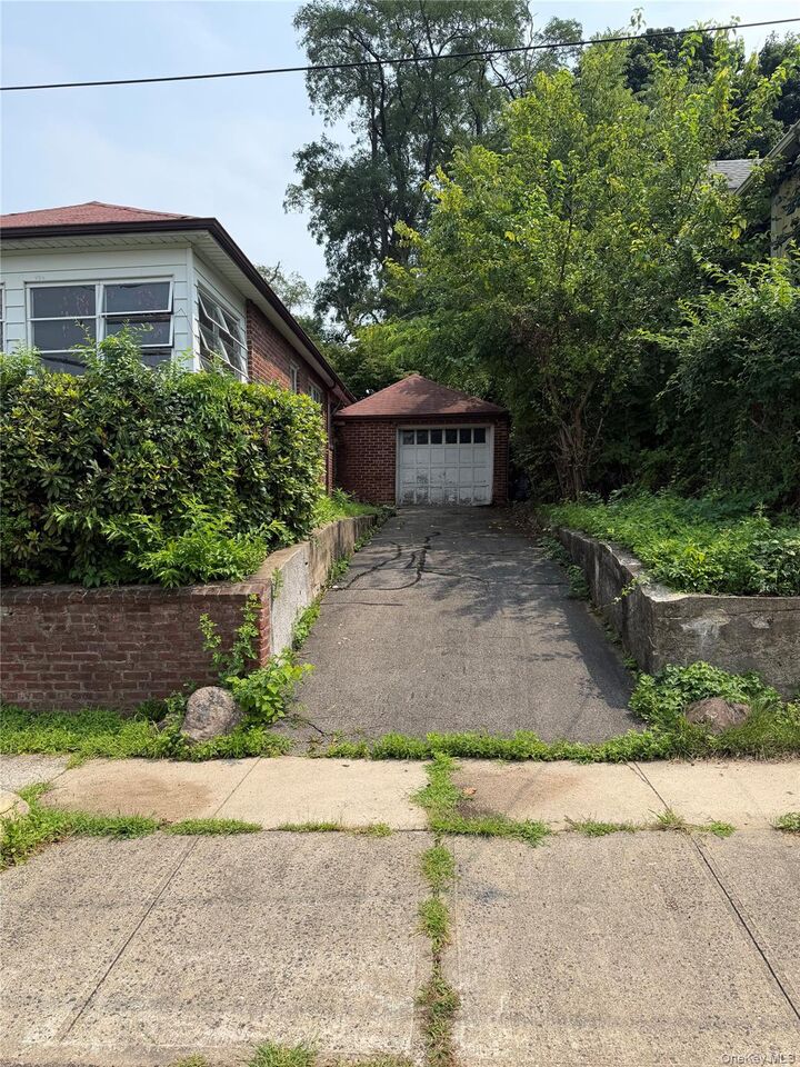 Property Photo: 56 Hunt Avenue NY 10710