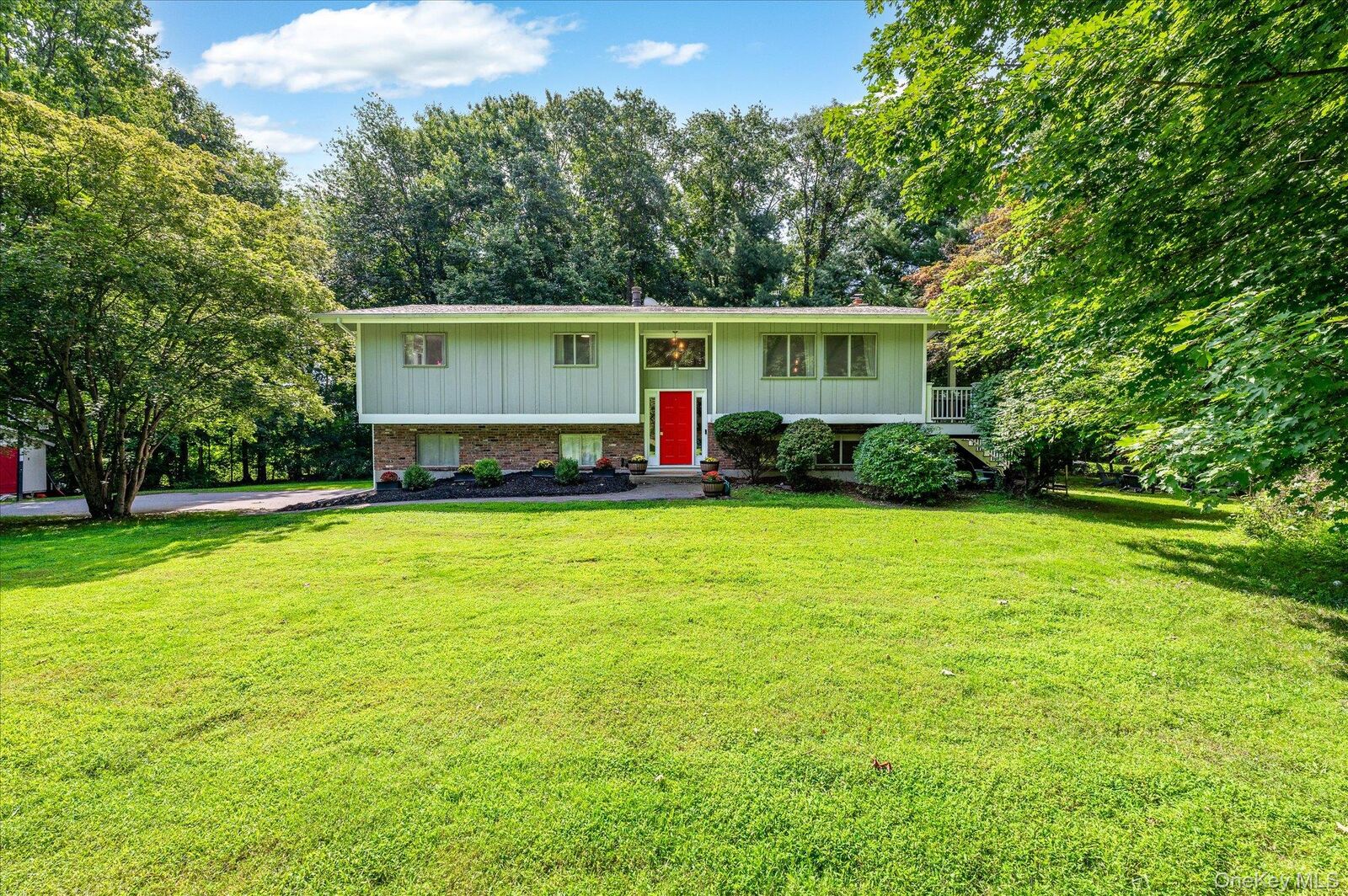 Property Photo: 119 Bonnie Brae Court NY 10527