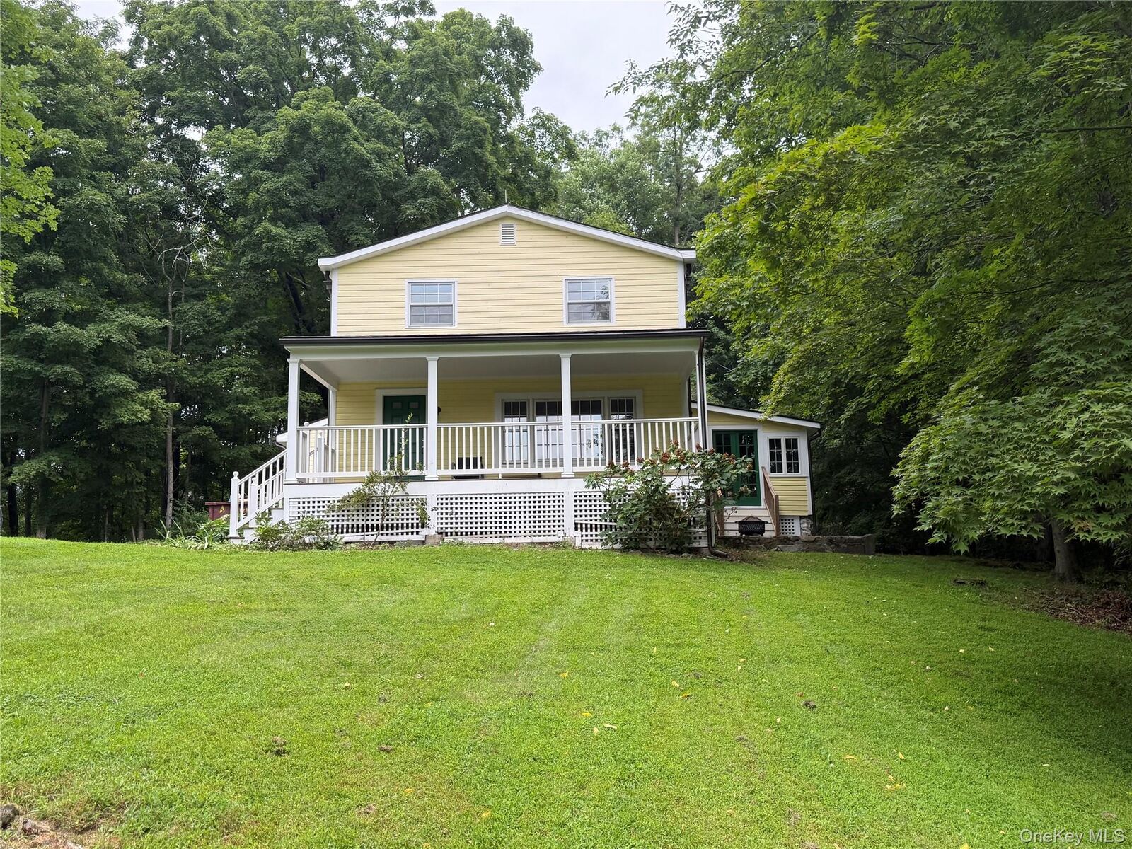 Property Photo: 1059 Hanover Street NY 10598