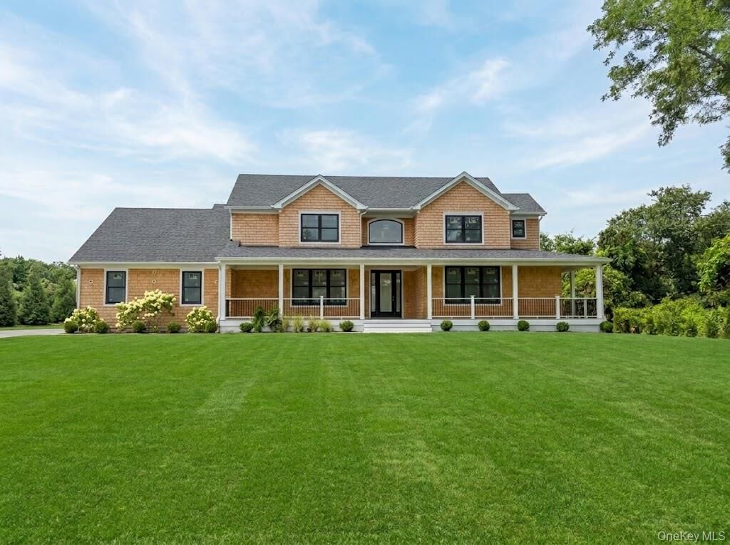 Property Photo: 390 Wildberry Lane NY 11971