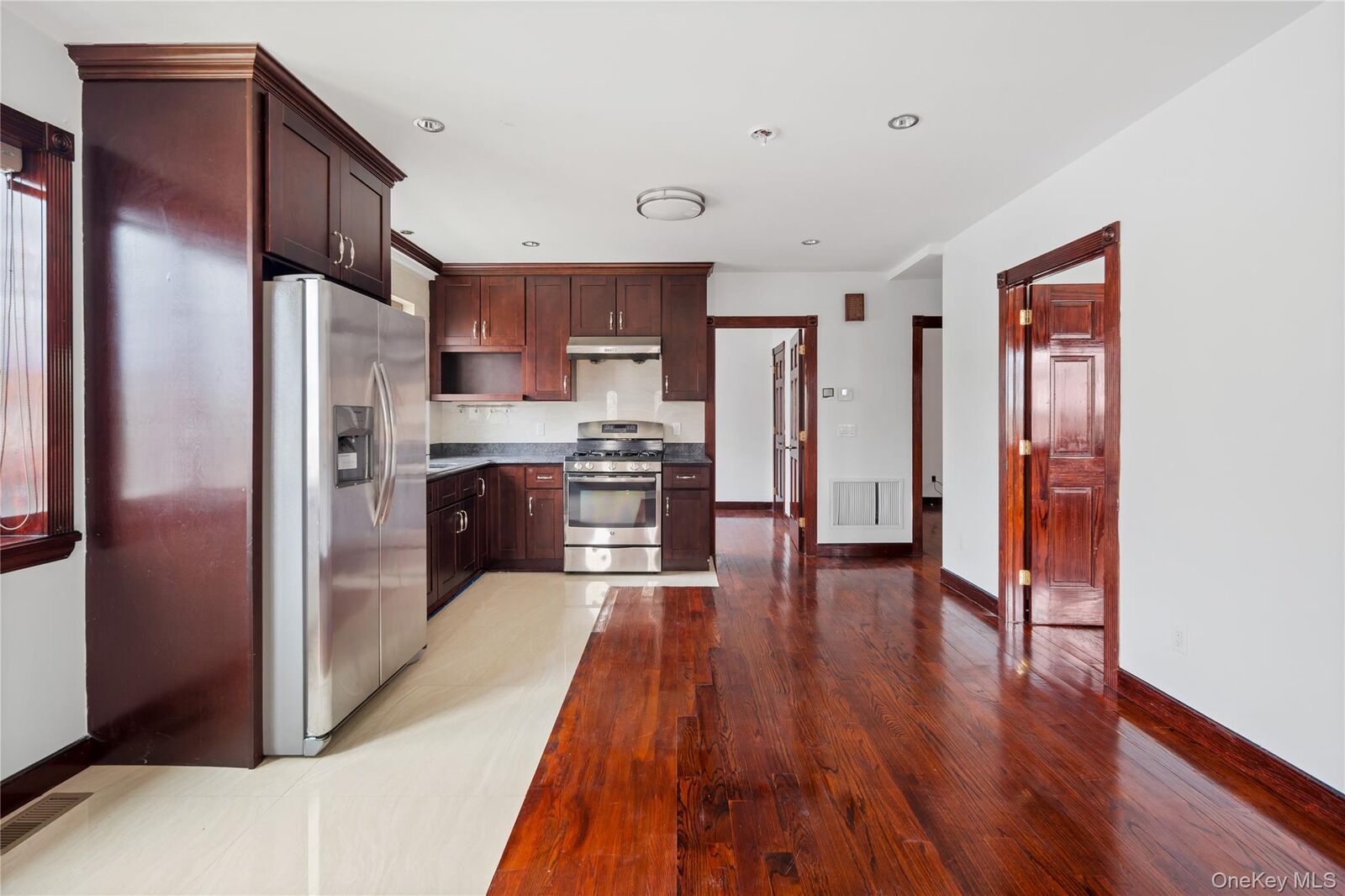 Property Photo:  6903 Cloverdale Boulevard  NY 11364 