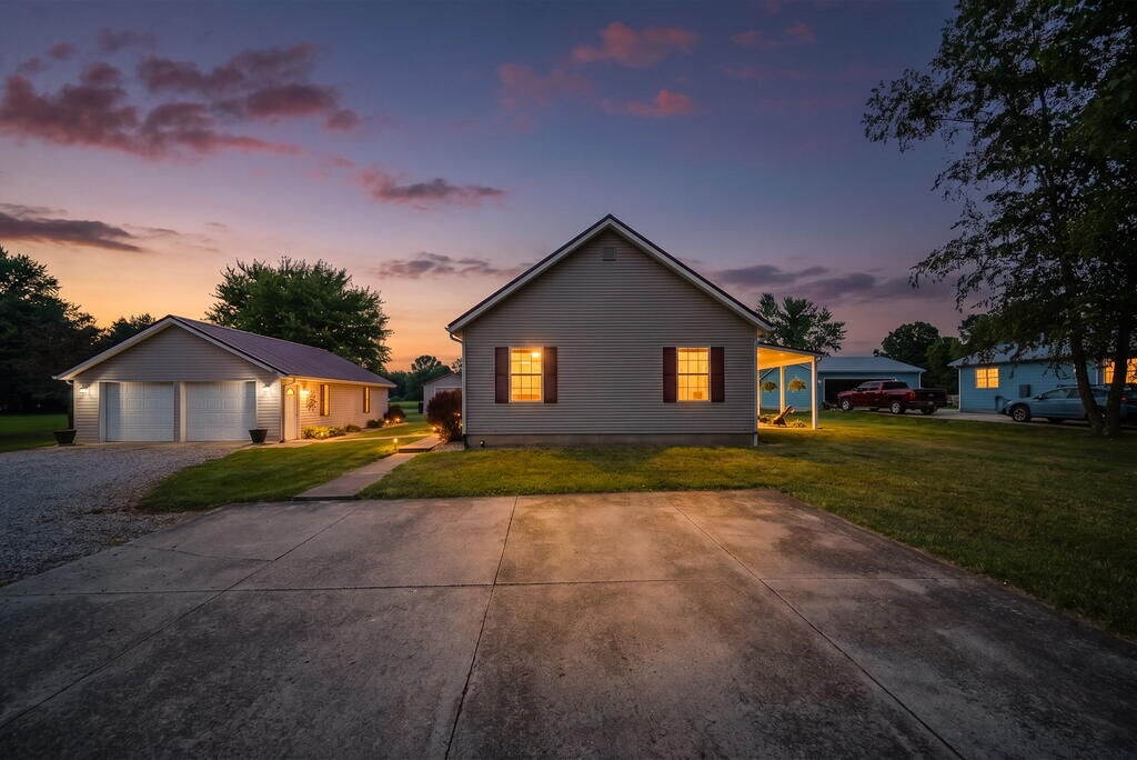 Property Photo: 7326 State Route 19 OH 43338