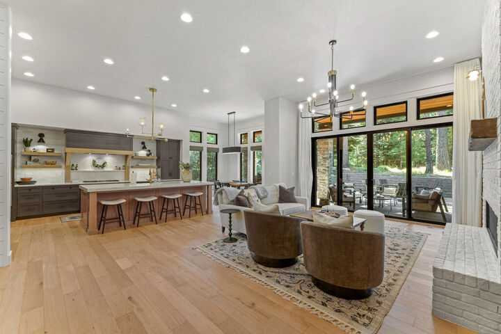 Property Photo:  1016 Violet Way  ID 83638 
