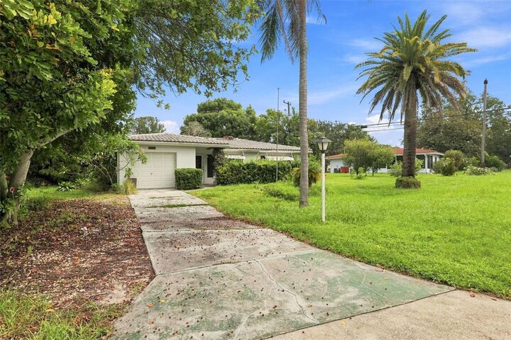 Property Photo:  2310 Indigo Drive  FL 33763 