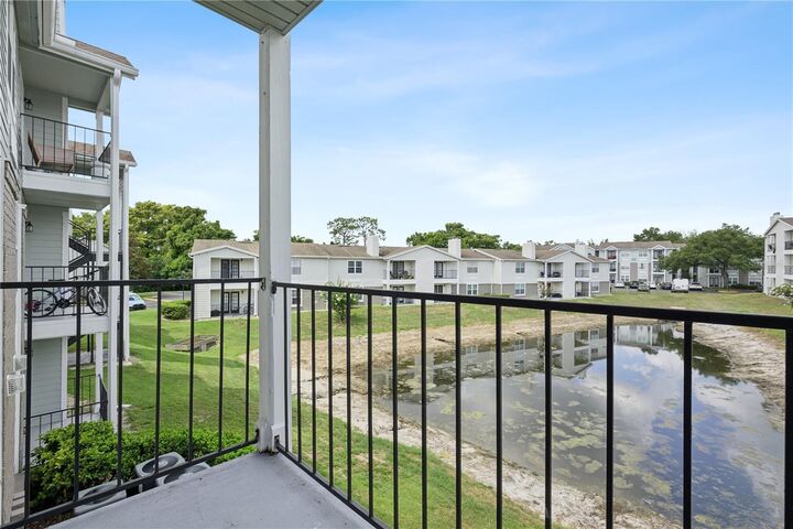 Property Photo: 2550 N Alafaya Trail 7203 FL 32826