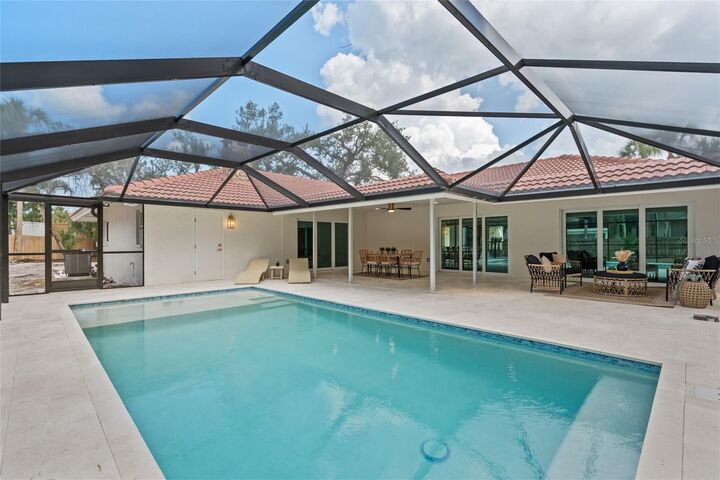 Property Photo: 670 Venice Lane FL 34242