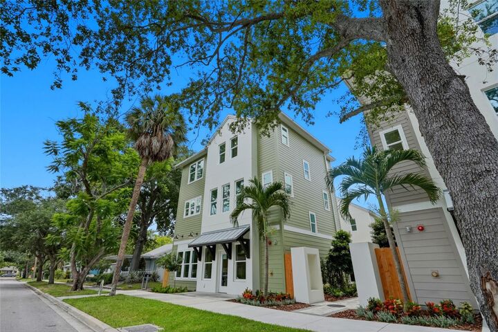 Property Photo:  2540 1st Avenue N  FL 33713 