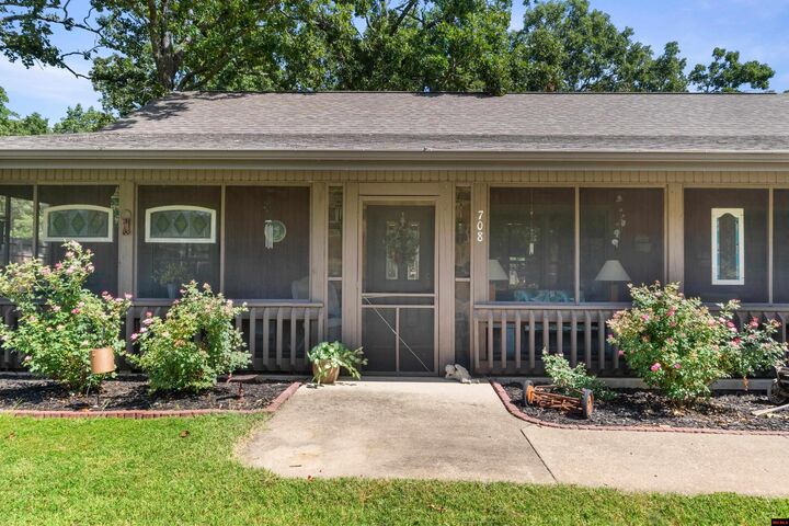 Property Photo:  708 Ohio Avenue  AR 72653 