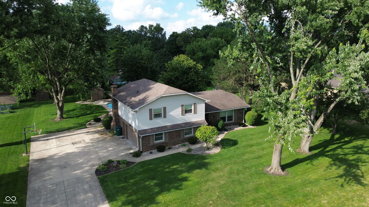 Property Photo: 204 S Oak Boulevard Drive IN 46140