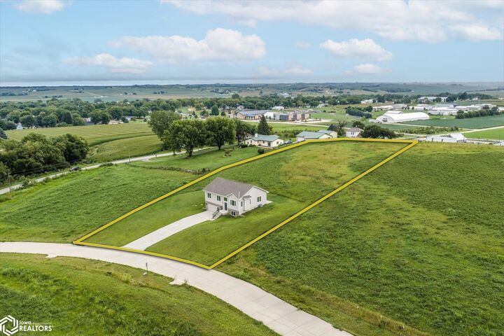 Property Photo: 105 Bluegrass Lane IA 51579