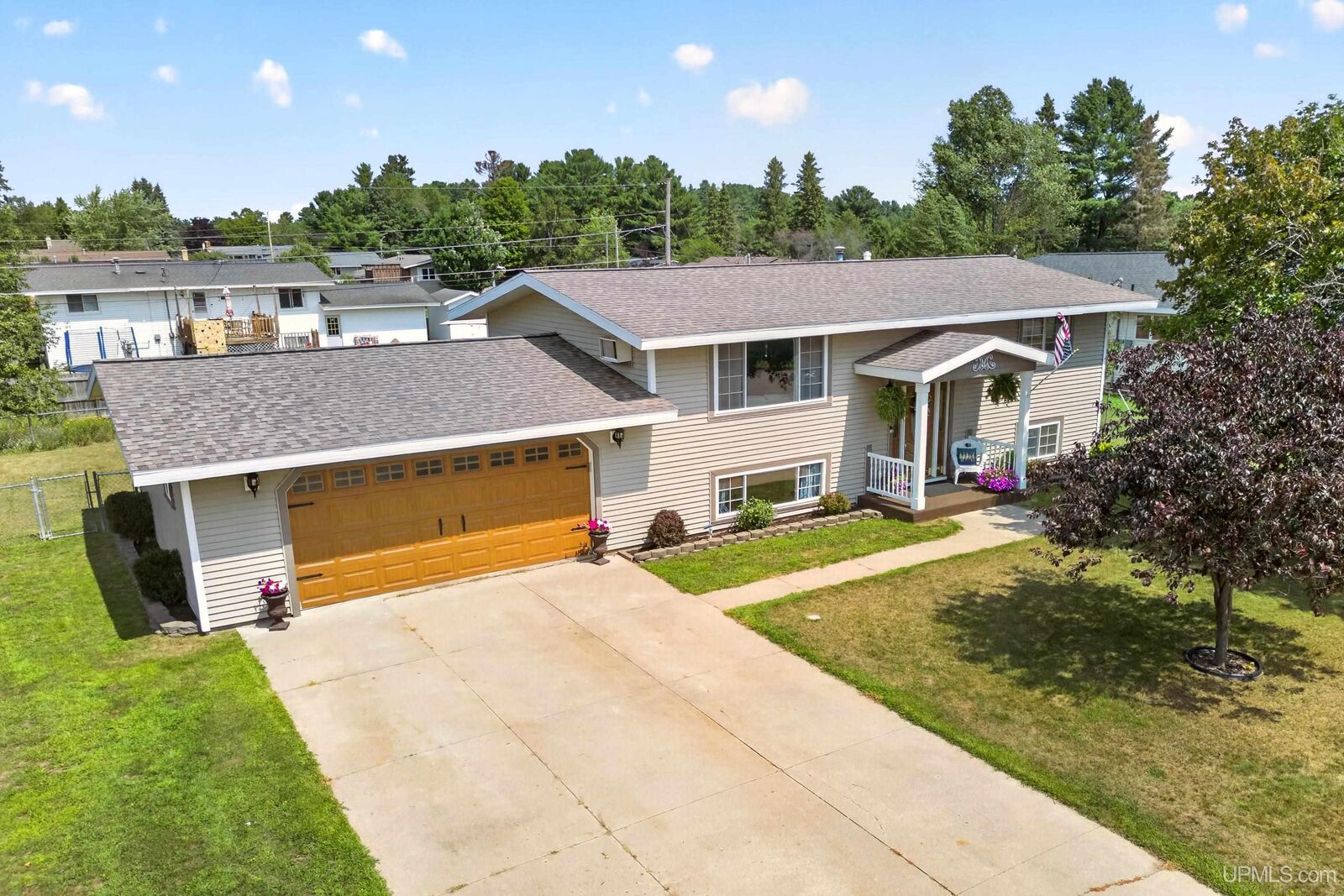 Property Photo:  1710 Glenwood Lane  MI 49849 