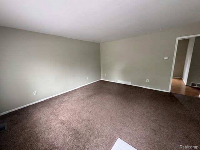 Property Photo:  309 E Farnum Avenue  MI 48067 3601 