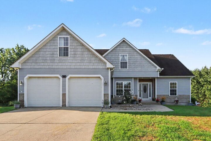 Property Photo: 523 Alecia Avenue MI 49004