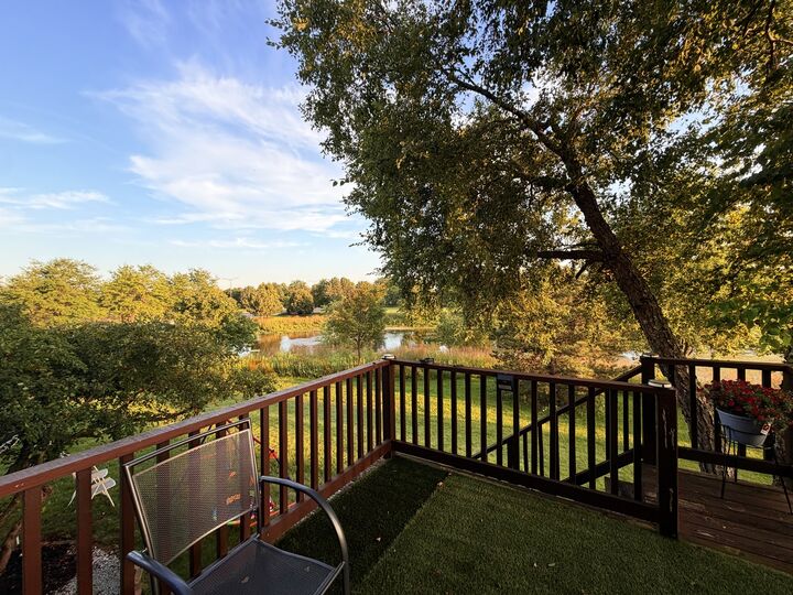 Property Photo:  2443 Baldwin Court  IL 60503 