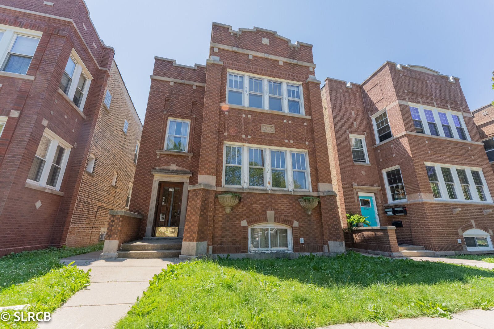 Property Photo:  5325 W Montrose Avenue 2  IL 60641 