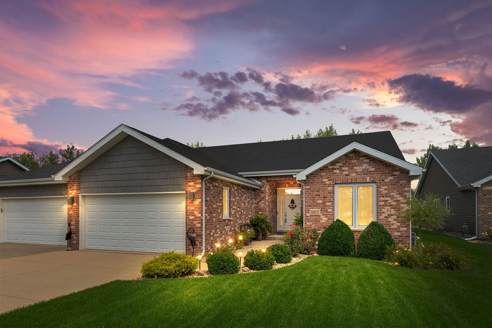 Property Photo: 1017 Lincoln Drive IL 60950