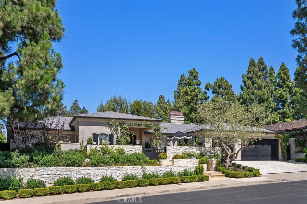 Property Photo:  4 Winged Foot Lane  CA 92660 