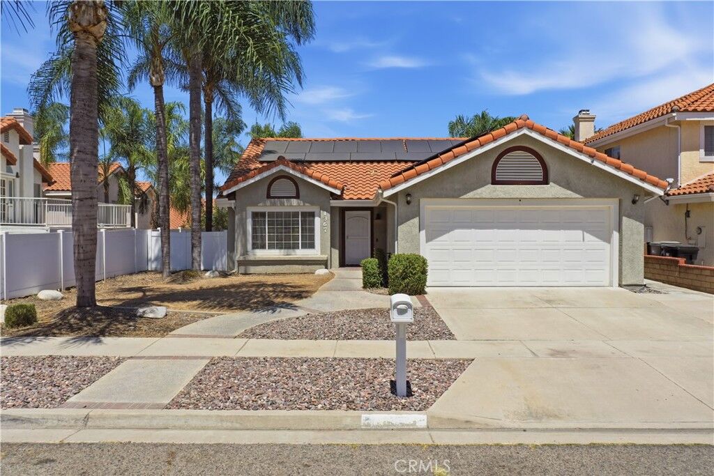 Property Photo:  1367 Pajero  CA 92882 