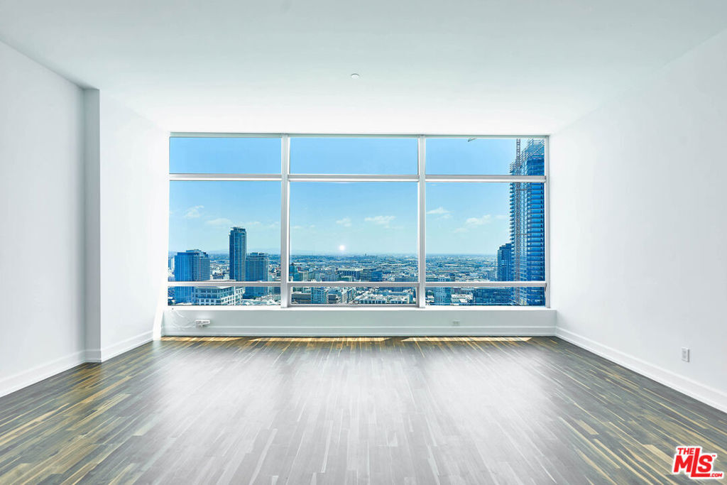 Property Photo:  900 W Olympic Boulevard 35I  CA 90015 