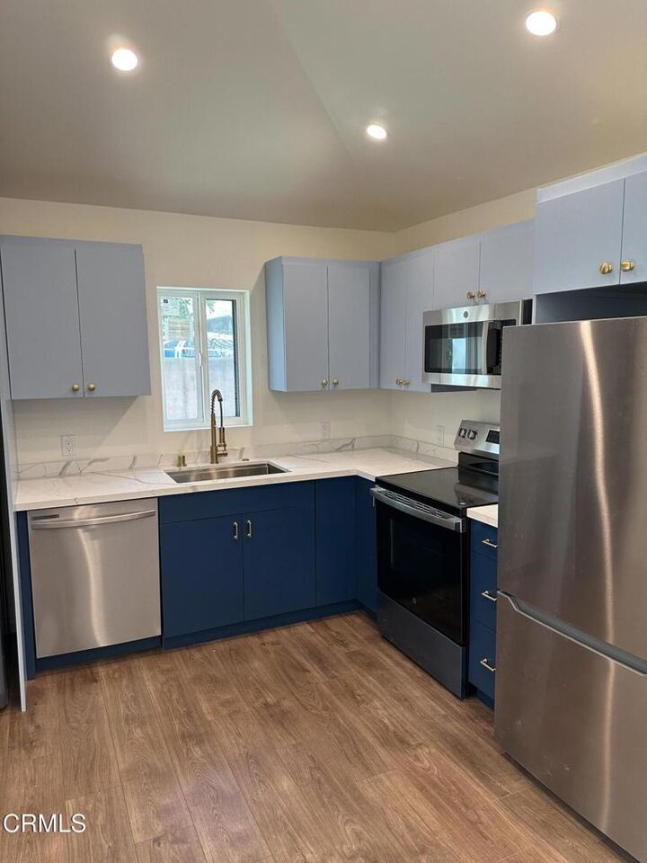 Property Photo: 7048 Murietta Avenue CA 91405