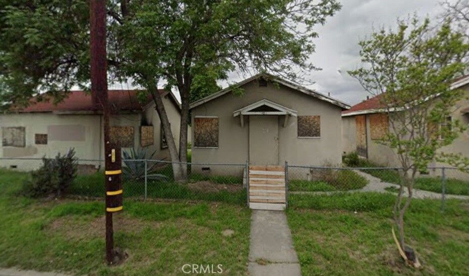 Property Photo: 490 S Pershing Avenue CA 92408