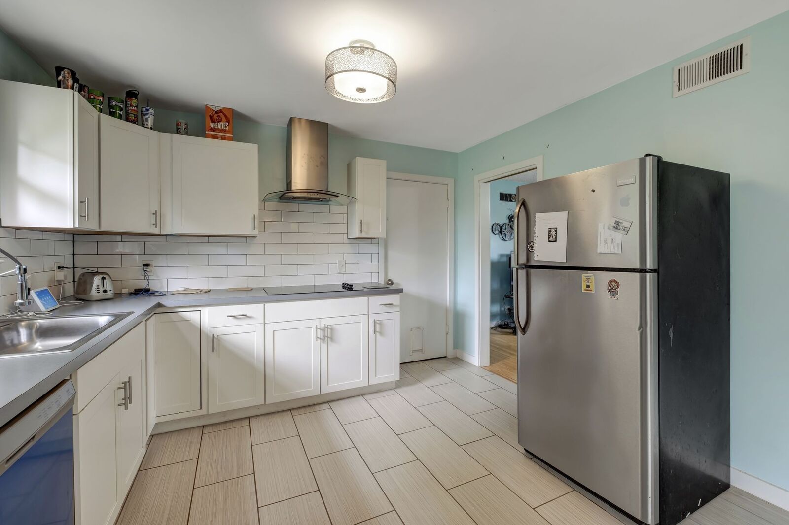 Property Photo: 4884 Whittier Dr TN 37138