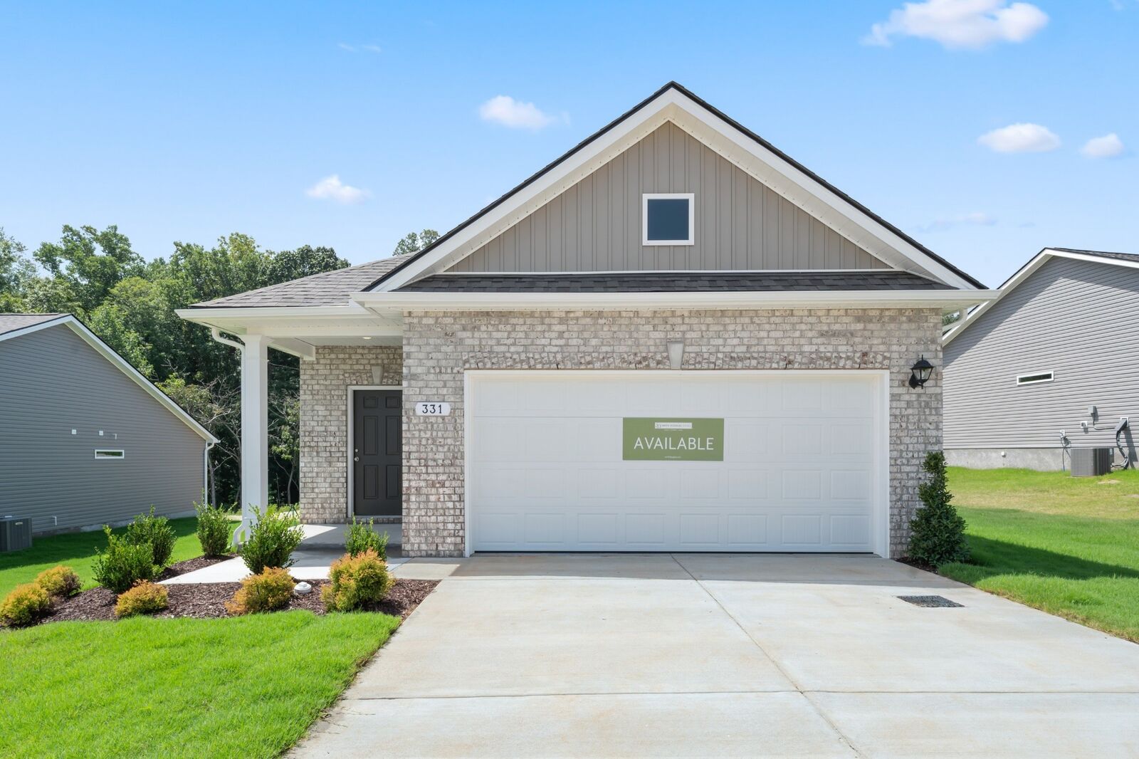 Property Photo: 331 Claude Cir TN 37042