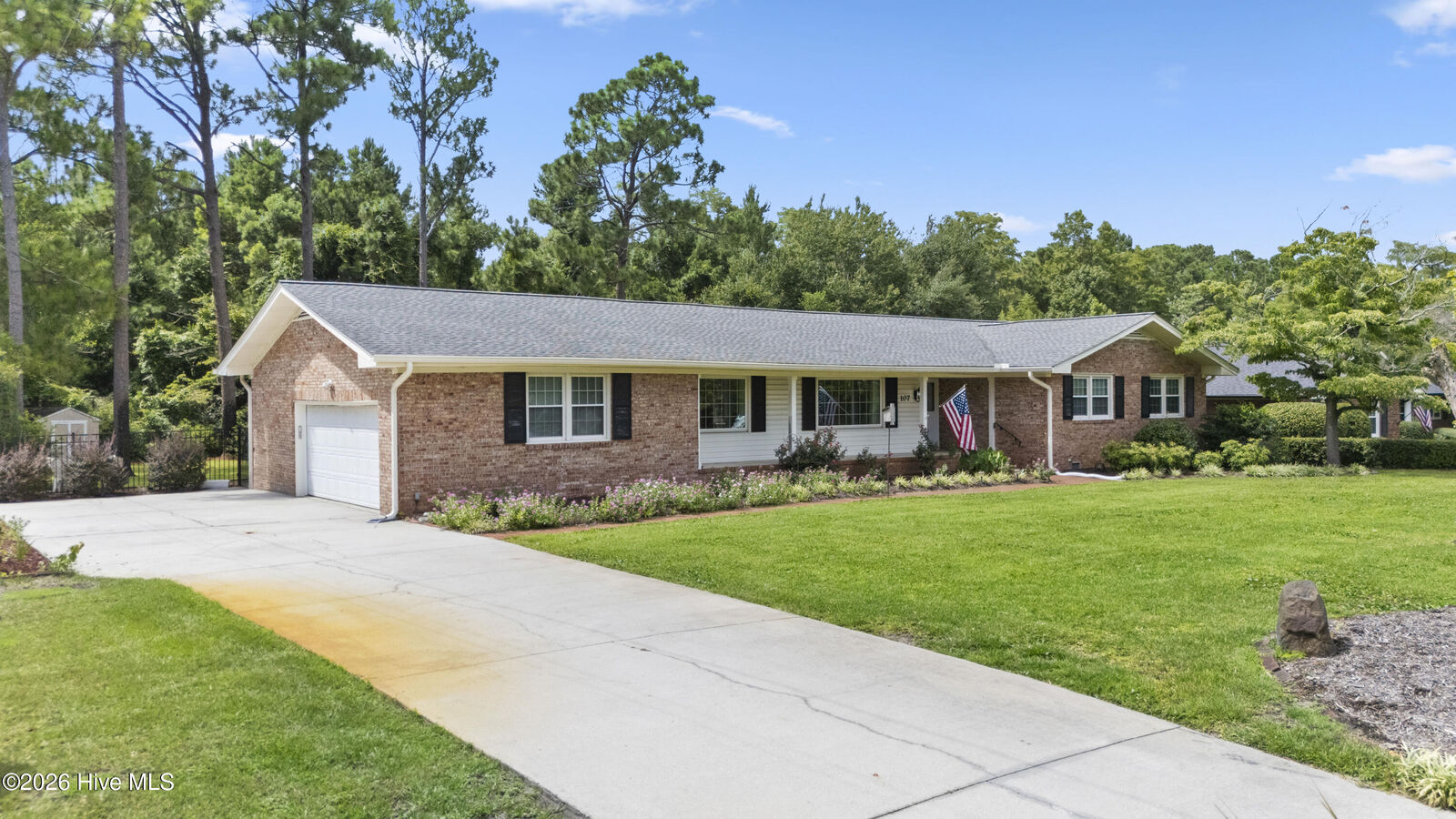 Property Photo: 107 Brookshire Lane NC 28409