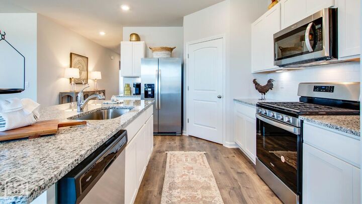 Property Photo:  700 Edgemont Circle  AR 72405 