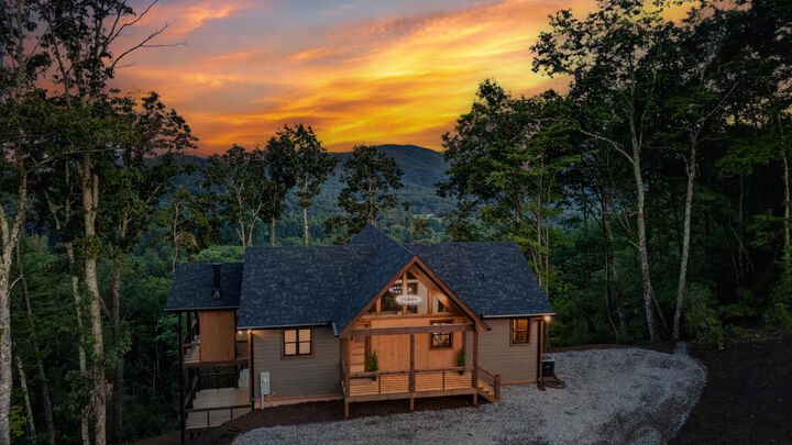 Property Photo:  193 7 Figure Ridge  GA 30513 