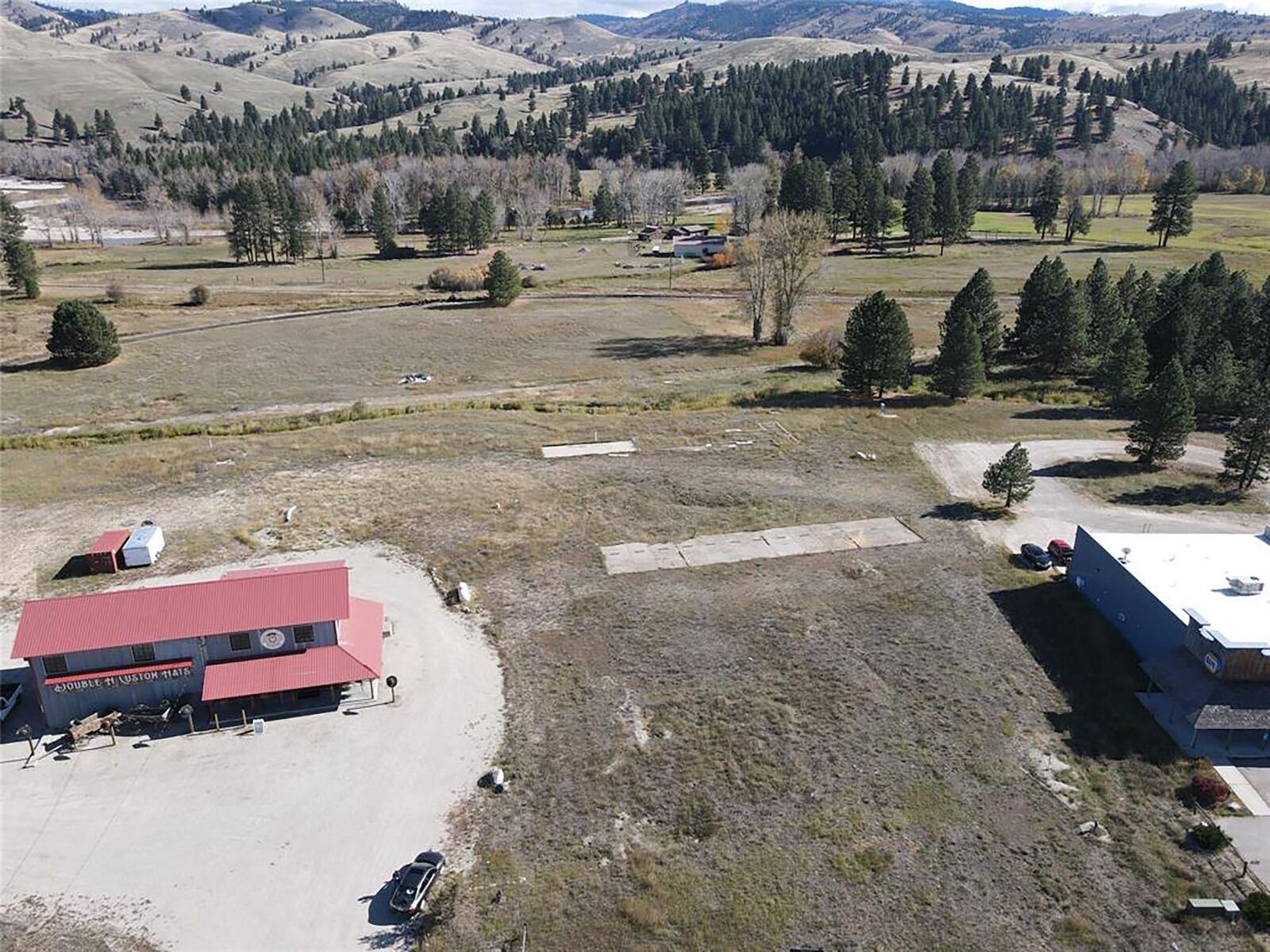 Property Photo: 3320 Dvn Lane MT 59829