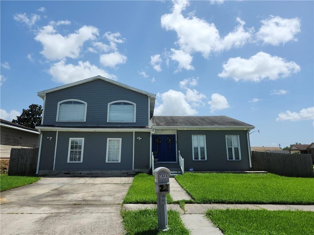 Property Photo: 3849 Red Cedar Lane LA 70058