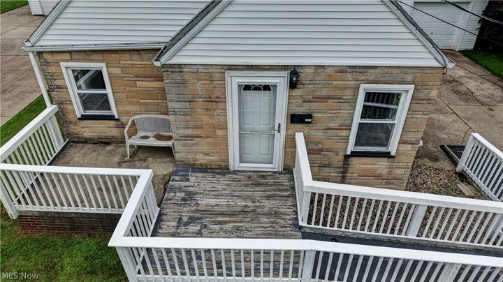 Property Photo:  2929 Helen Place NW  OH 44708 