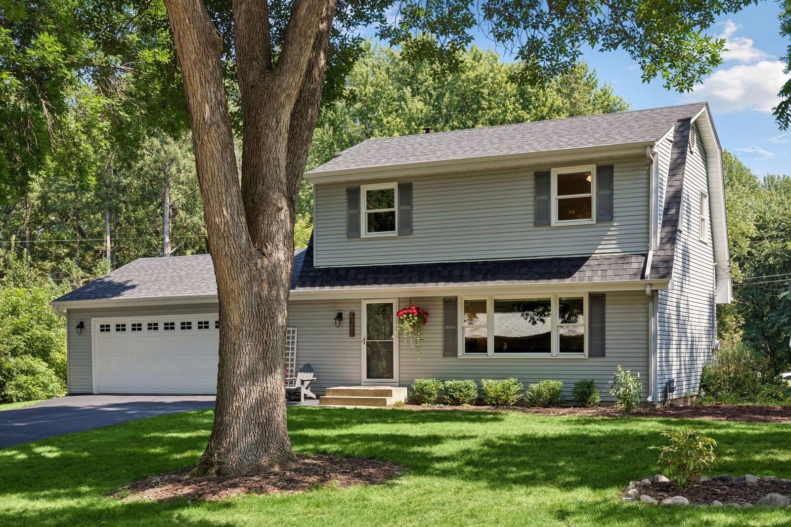 Property Photo: 4147 Hull Road MN 55305