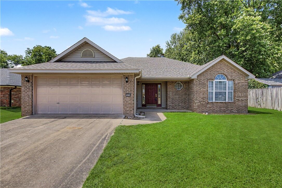 Property Photo: 3026 Silverton Street AR 72764