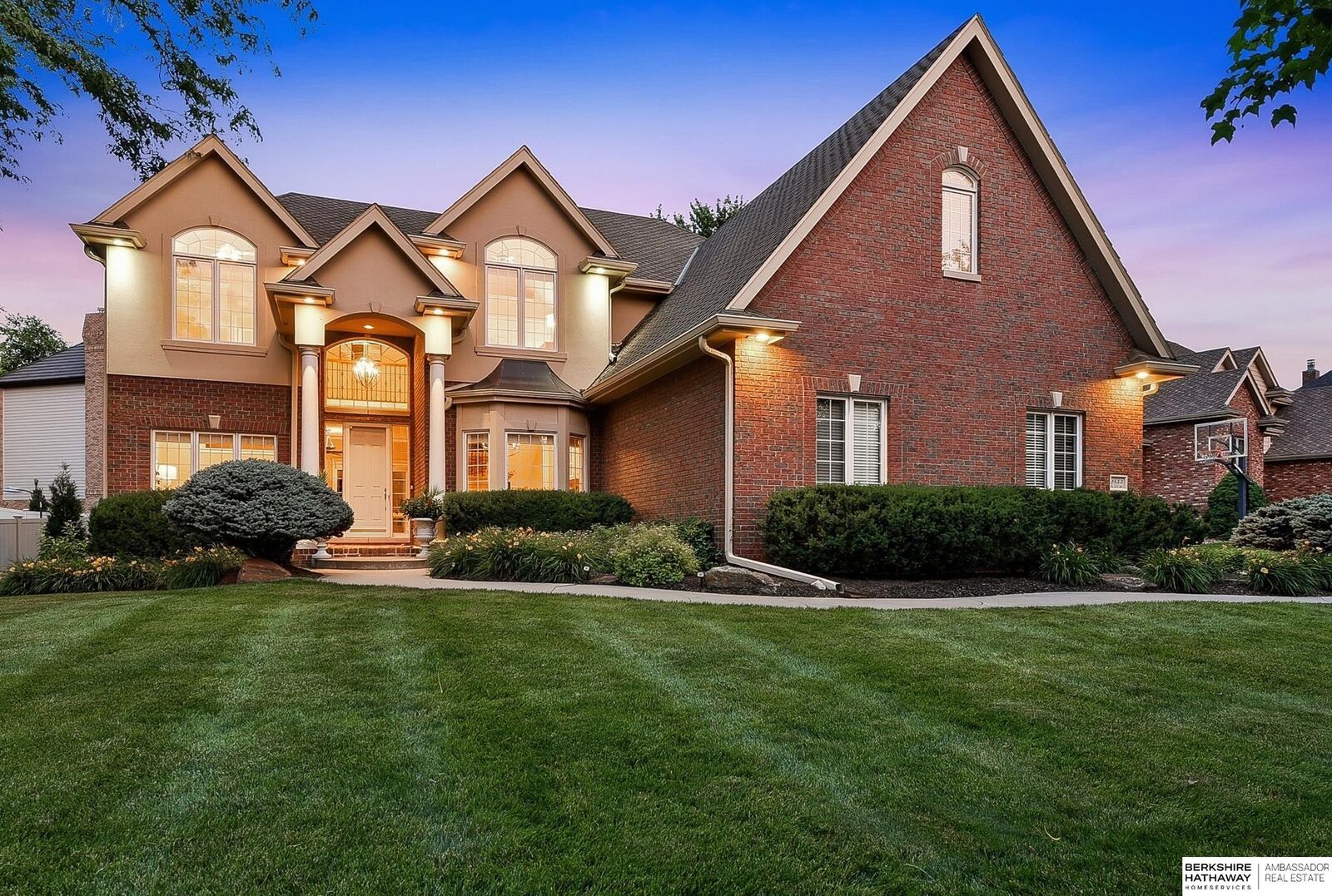 Property Photo:  3855 S 177th Avenue  NE 68130 