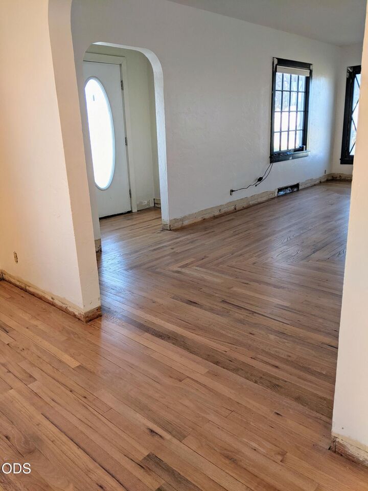 Property Photo: 21405 Harpold Road OR 97632