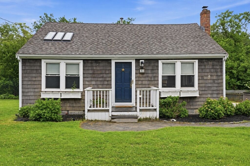 Property Photo: 85 Constitution Rd. Sf MA 02050
