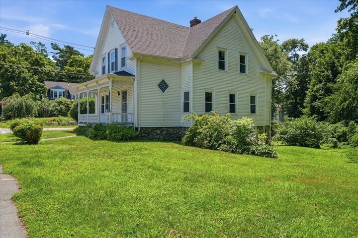 Property Photo:  74 Wareham St  MA 02346 