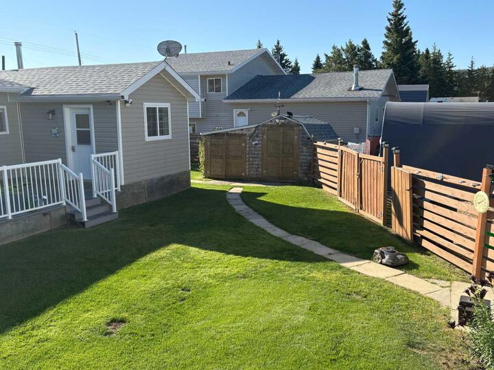 Property Photo:  734041 Range Road  AB T0G 2A1 