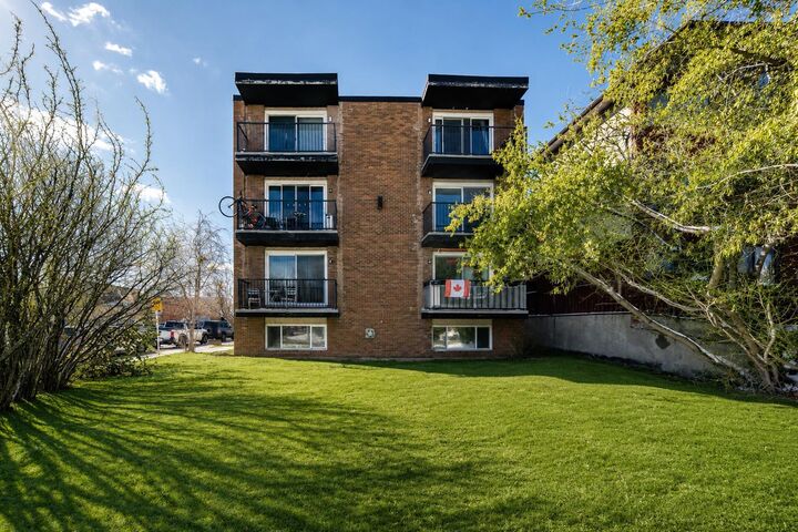 1703 11 Avenue SW 32 — photo 1