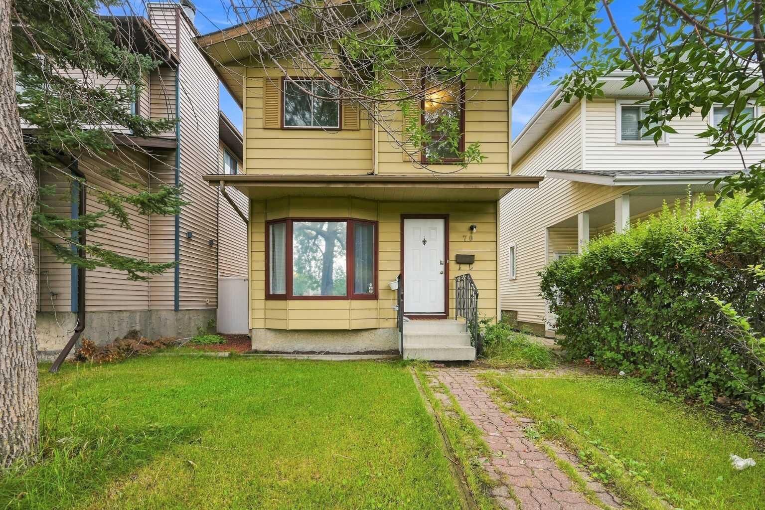 Property Photo: 70 Edgeburn Crescent AB T3A 4J3